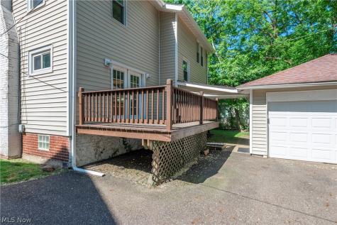 1395 Delia Avenue Akron OH 44320