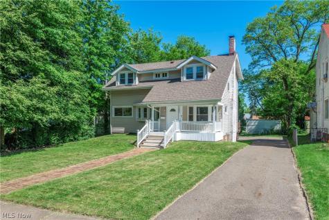 1395 Delia Avenue Akron OH 44320