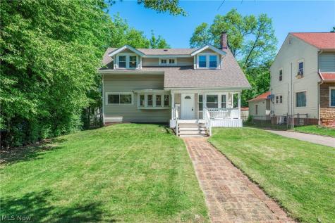 1395 Delia Avenue Akron OH 44320