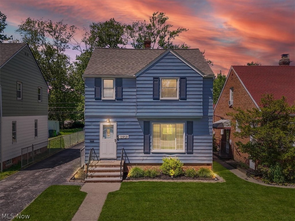 13909 Thraves Avenue Garfield Heights OH 44125