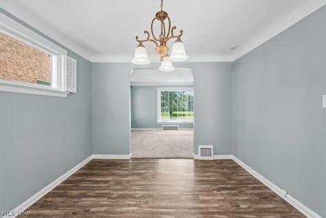 13909 Thraves Avenue Garfield Heights OH 44125