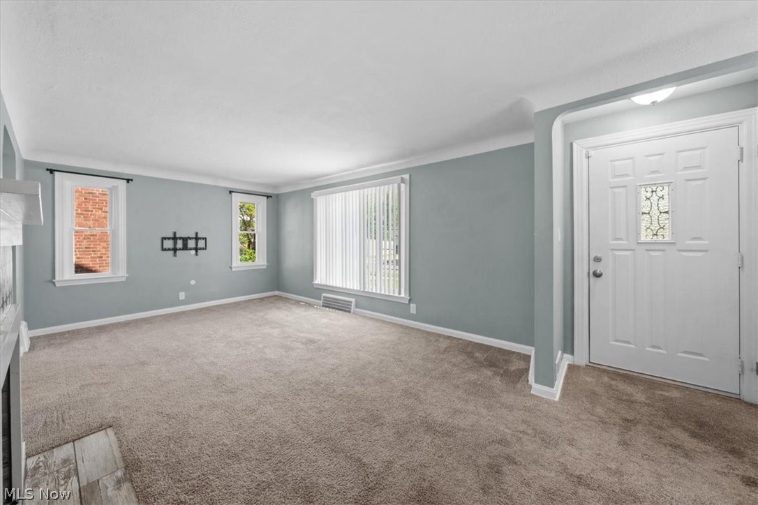 13909 Thraves Avenue Garfield Heights OH 44125