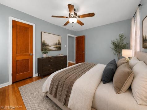 13909 Thraves Avenue Garfield Heights OH 44125