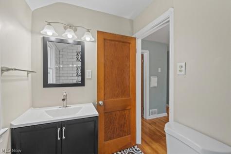 13909 Thraves Avenue Garfield Heights OH 44125