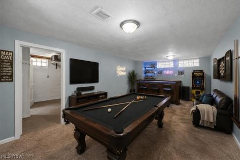 13909 Thraves Avenue Garfield Heights OH 44125