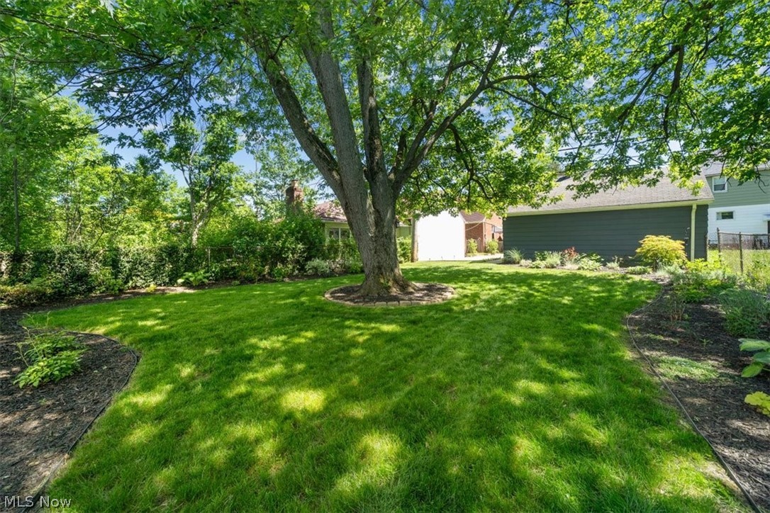 13909 Thraves Avenue Garfield Heights OH 44125