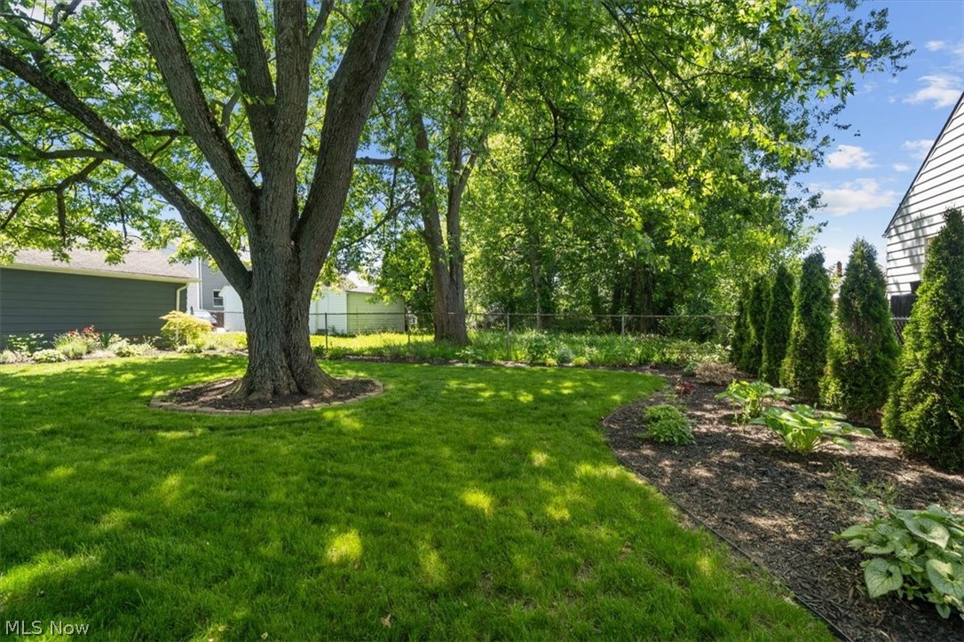 13909 Thraves Avenue Garfield Heights OH 44125