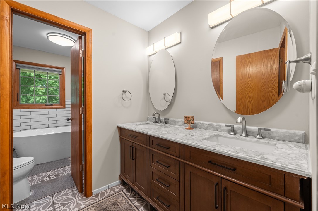 3819 Brainard Road Woodmere OH 44122