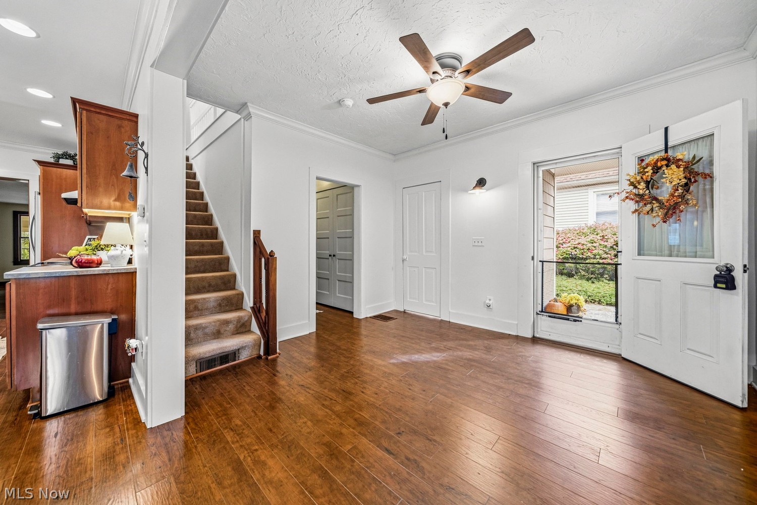 13910 E Center Street Burton OH 44021