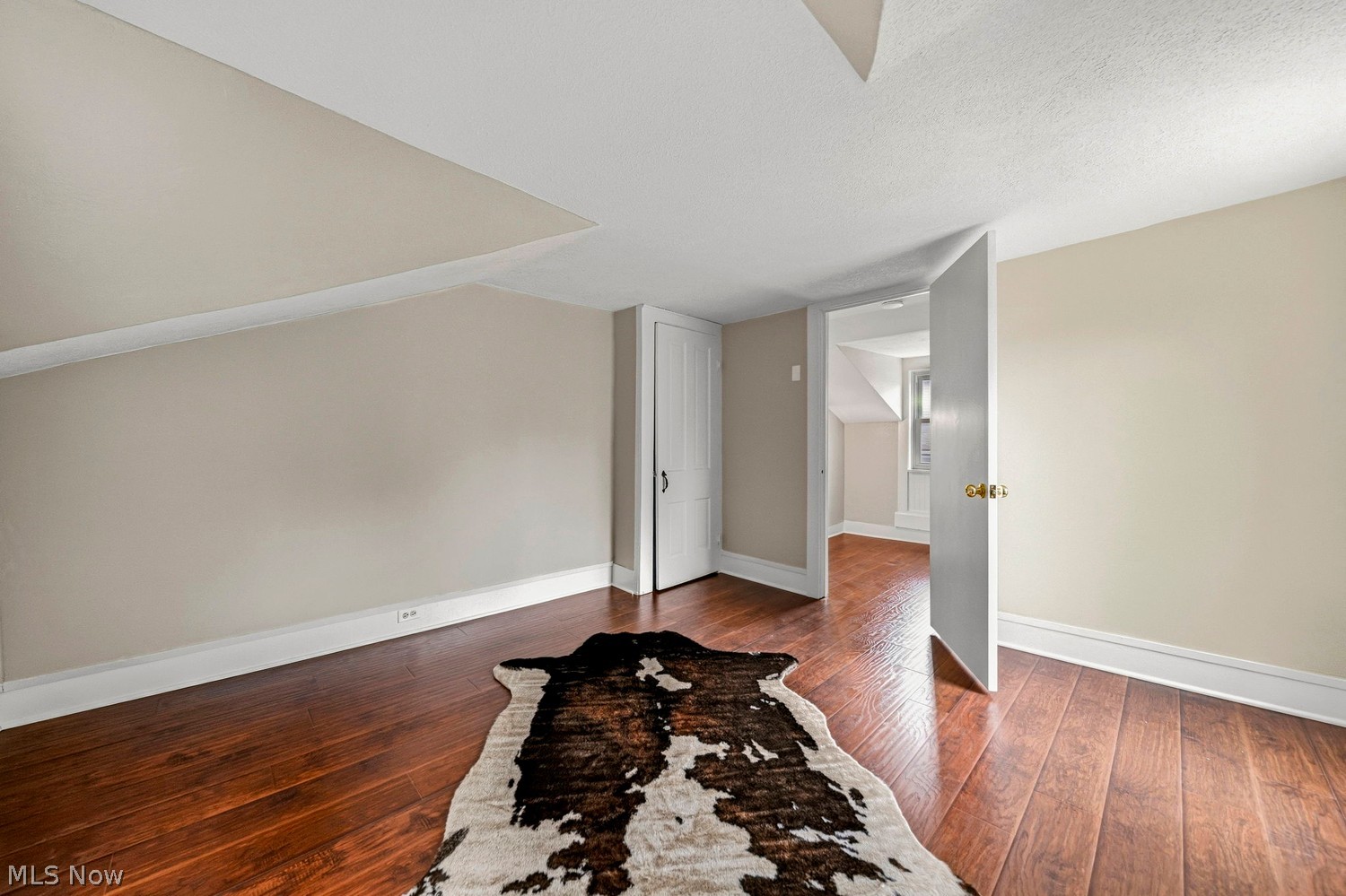 13910 E Center Street Burton OH 44021