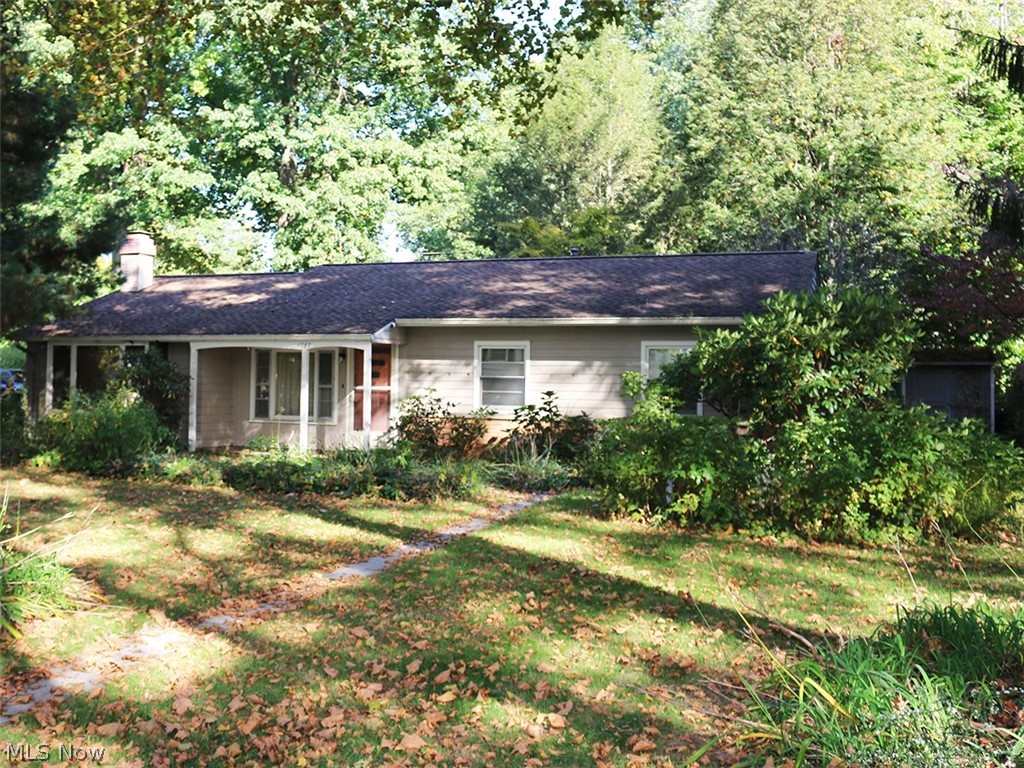 1787 Bathgate Avenue Madison OH 44057