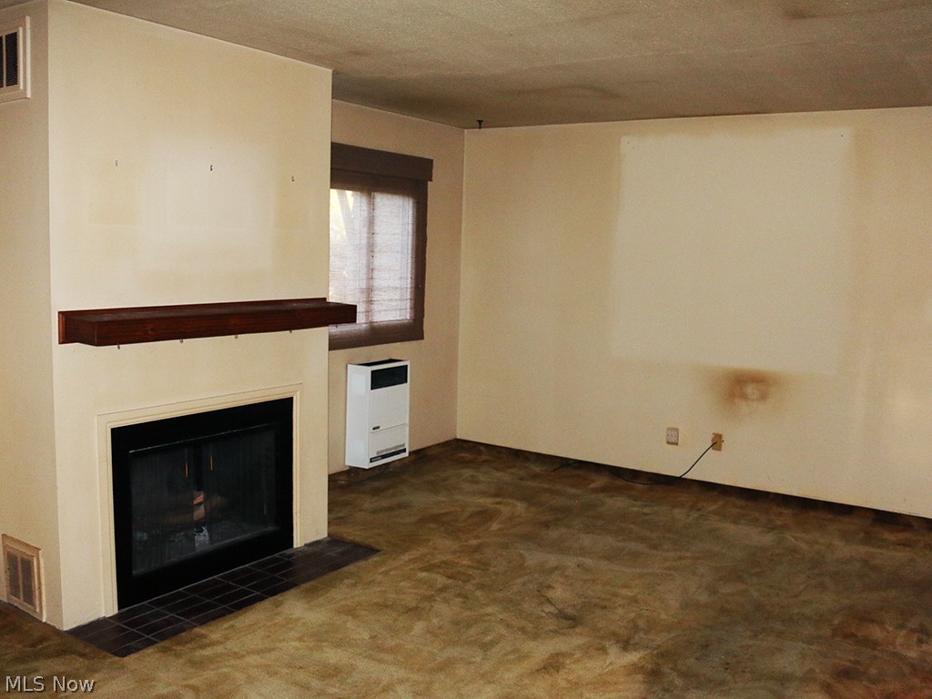 1787 Bathgate Avenue Madison OH 44057