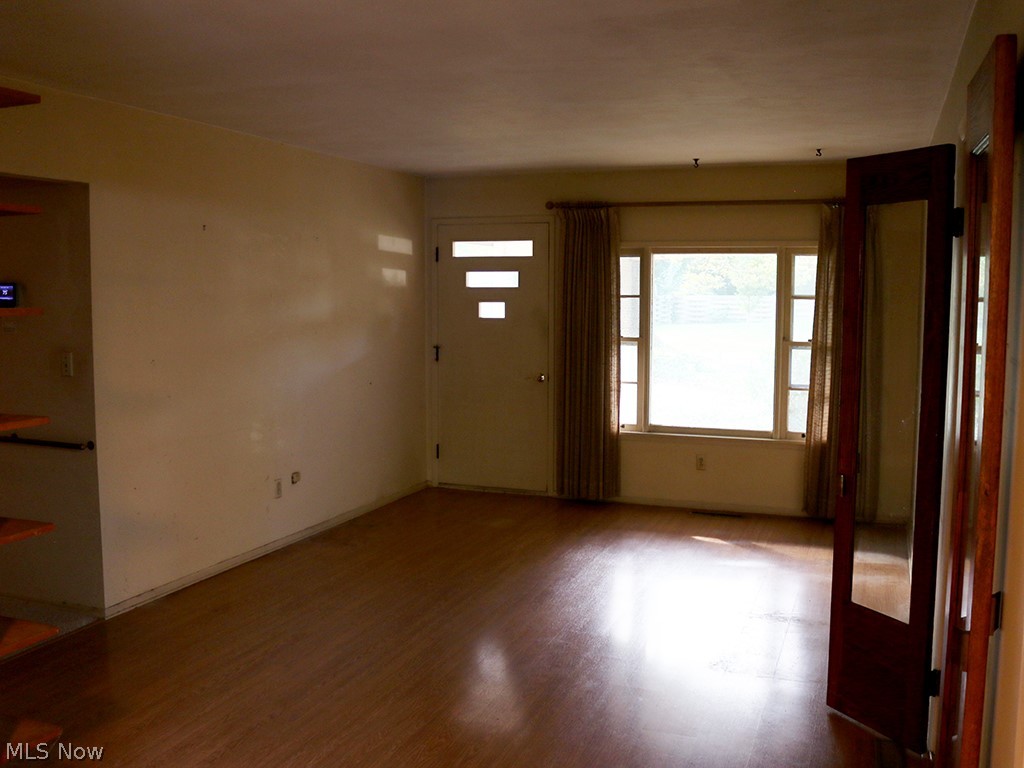 1787 Bathgate Avenue Madison OH 44057