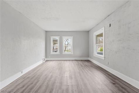 238 W North Street Akron OH 44303