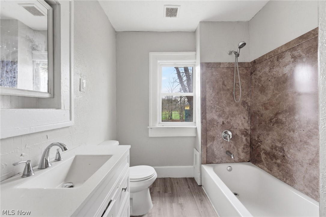 238 W North Street Akron OH 44303