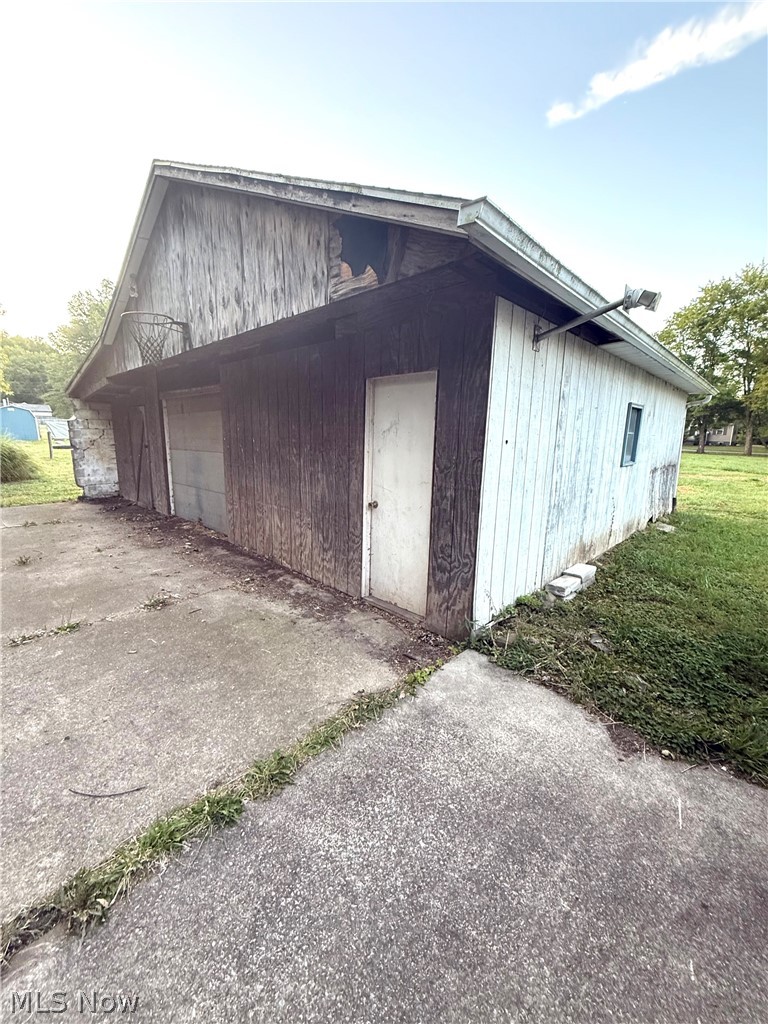 3687 Franklin Avenue Hubbard OH 44425