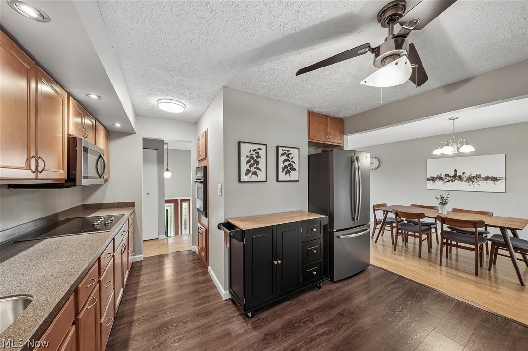 5750 Skyline Drive Seven Hills OH 44131
