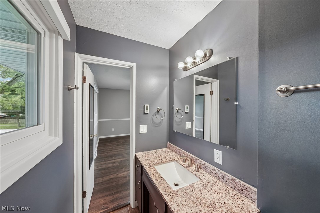 5750 Skyline Drive Seven Hills OH 44131