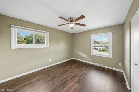 5750 Skyline Drive Seven Hills OH 44131
