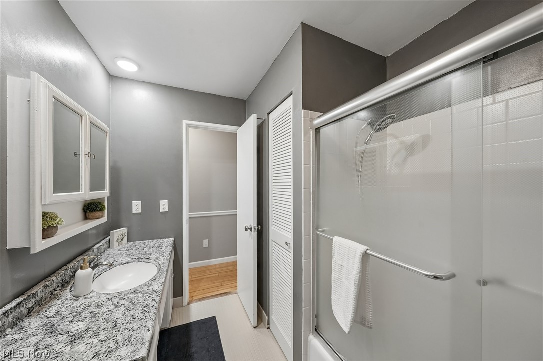 5750 Skyline Drive Seven Hills OH 44131