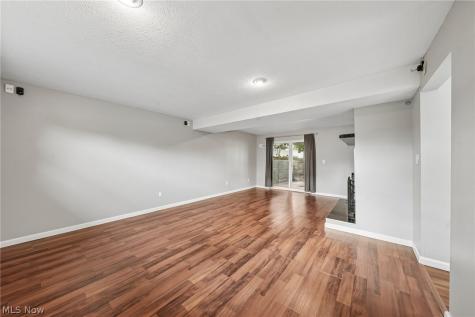 5750 Skyline Drive Seven Hills OH 44131