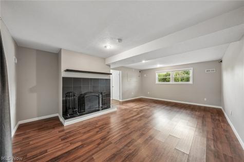 5750 Skyline Drive Seven Hills OH 44131