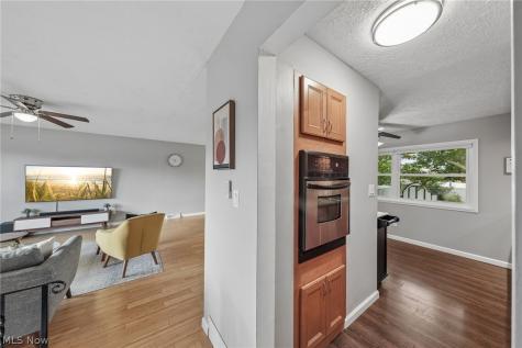 5750 Skyline Drive Seven Hills OH 44131