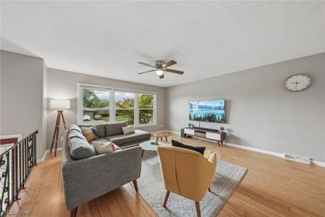 5750 Skyline Drive Seven Hills OH 44131