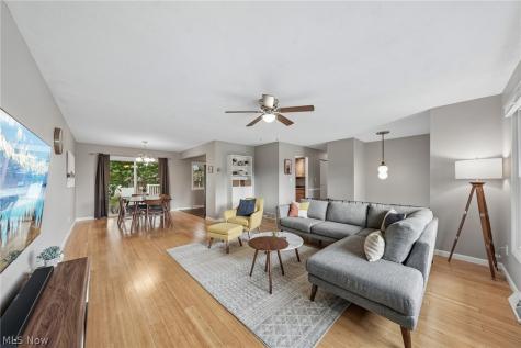 5750 Skyline Drive Seven Hills OH 44131