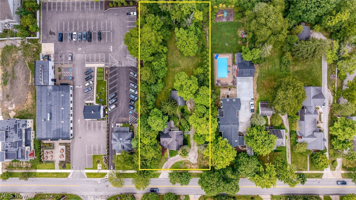 197 E Washington Street Chagrin Falls OH 44022