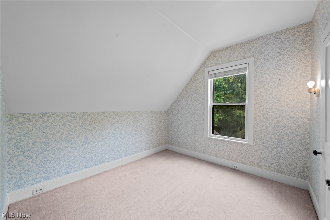 197 E Washington Street Chagrin Falls OH 44022