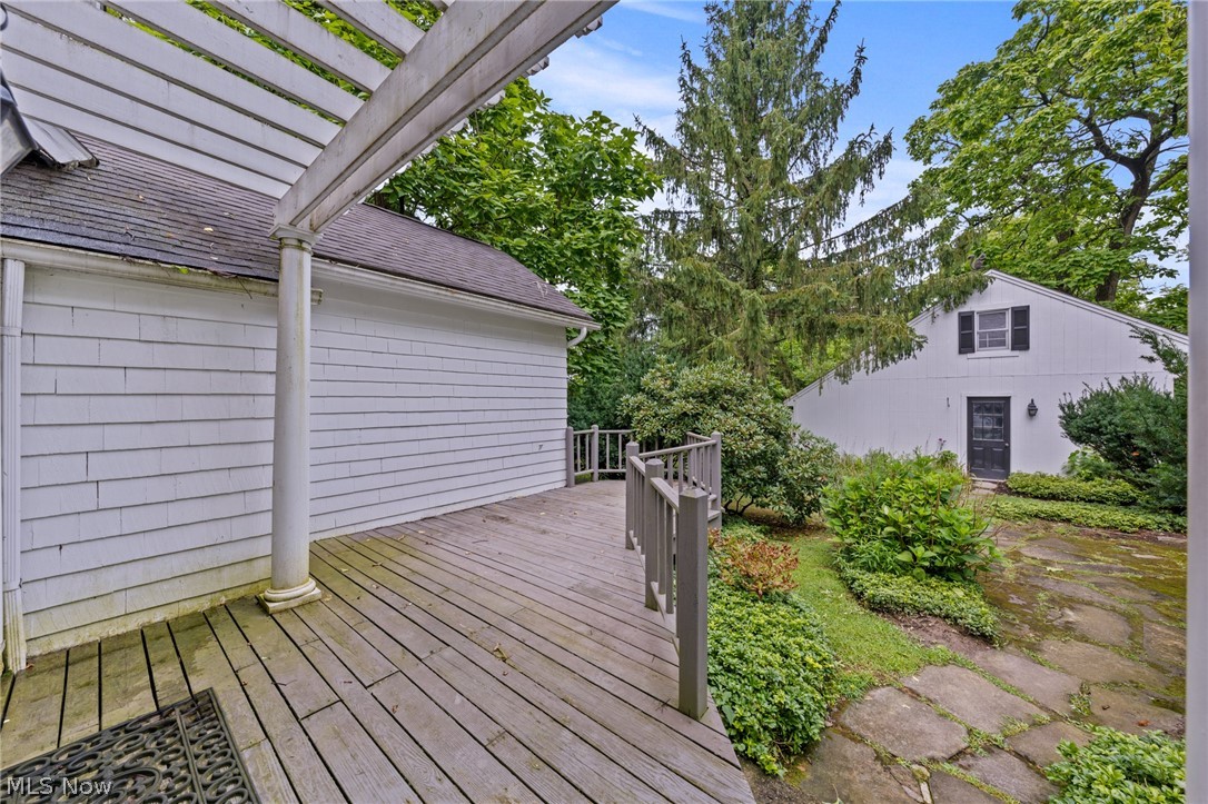 197 E Washington Street Chagrin Falls OH 44022