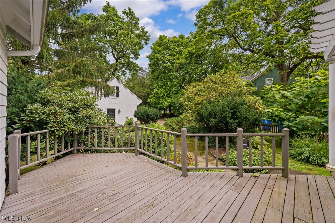 197 E Washington Street Chagrin Falls OH 44022
