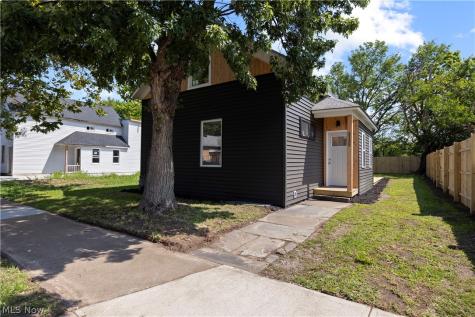 3135 W 16th Street Cleveland OH 44109