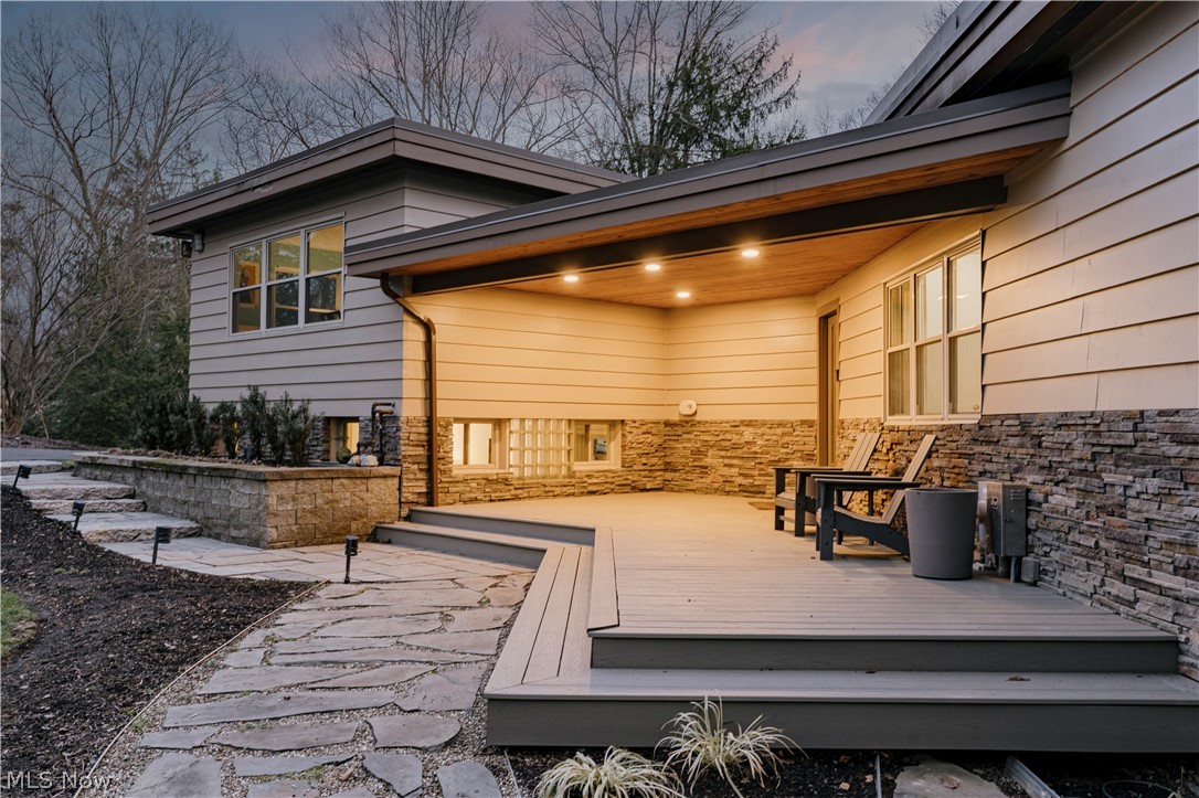 35 Skyline Drive Moreland Hills OH 44022