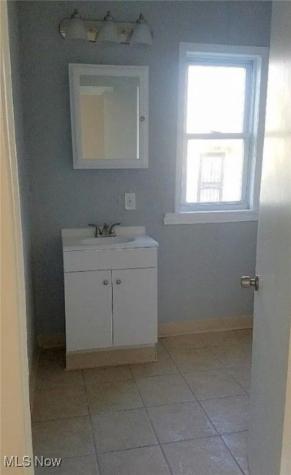 3279 W 50th Street Cleveland OH 44102