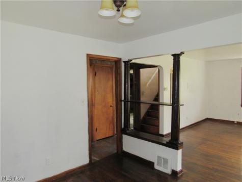 4067 E 187th Street Cleveland OH 44122