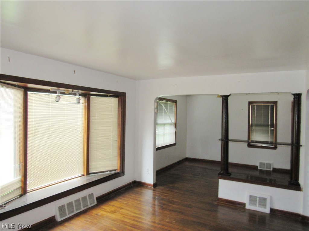 4067 E 187th Street Cleveland OH 44122