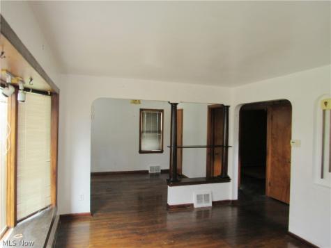 4067 E 187th Street Cleveland OH 44122