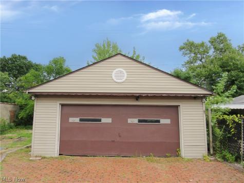 4067 E 187th Street Cleveland OH 44122