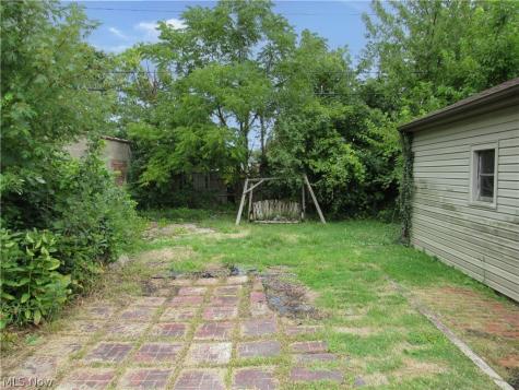 4067 E 187th Street Cleveland OH 44122