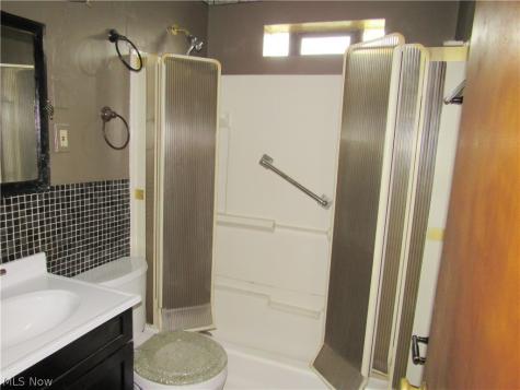 4067 E 187th Street Cleveland OH 44122