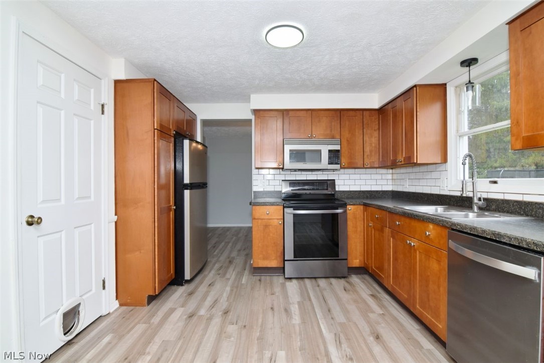 12395 Country Oaks Trail Chardon OH 44024