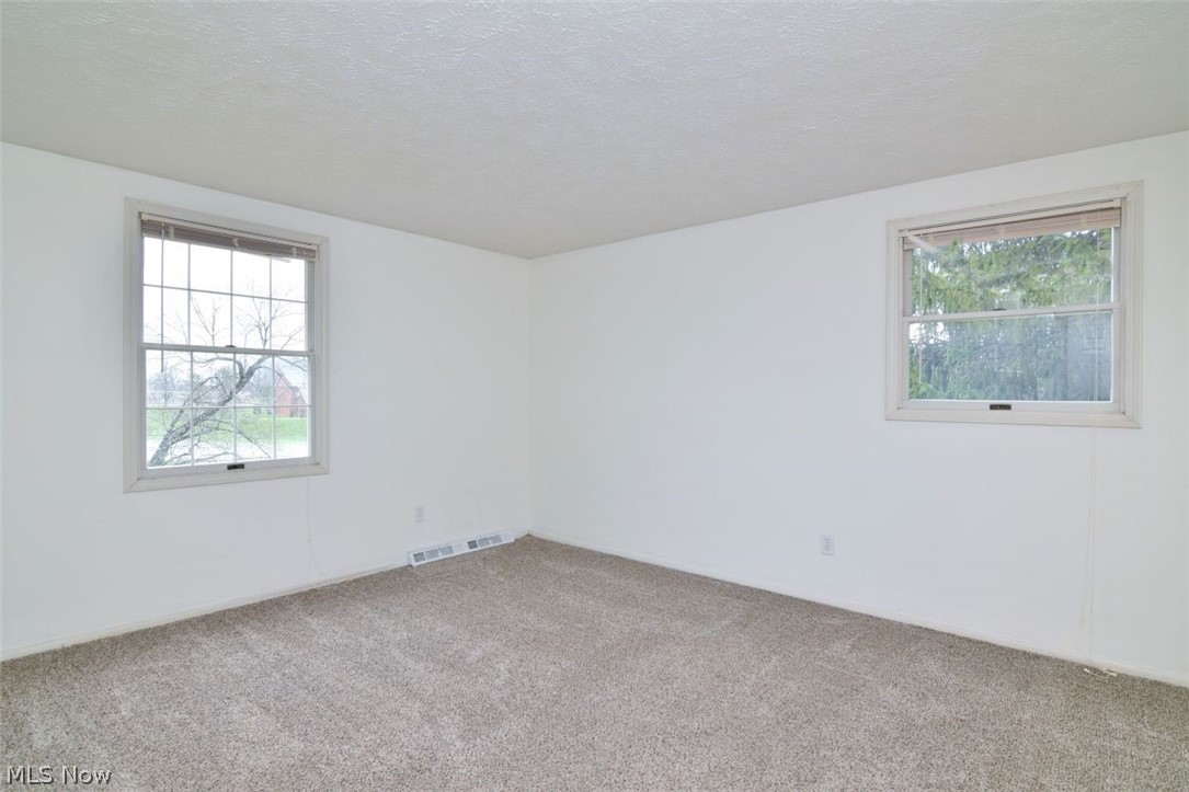 12395 Country Oaks Trail Chardon OH 44024