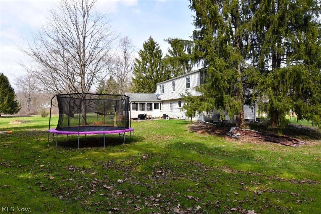 12395 Country Oaks Trail Chardon OH 44024