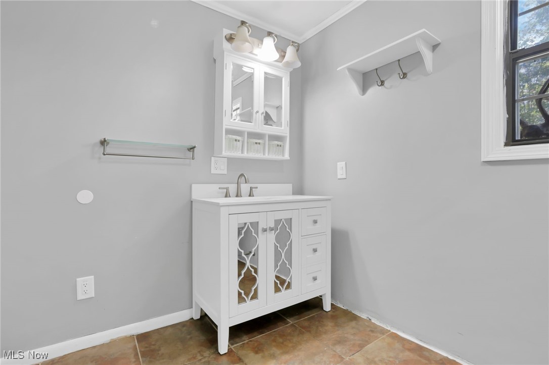 852 Wallace Road Little Hocking OH 45742