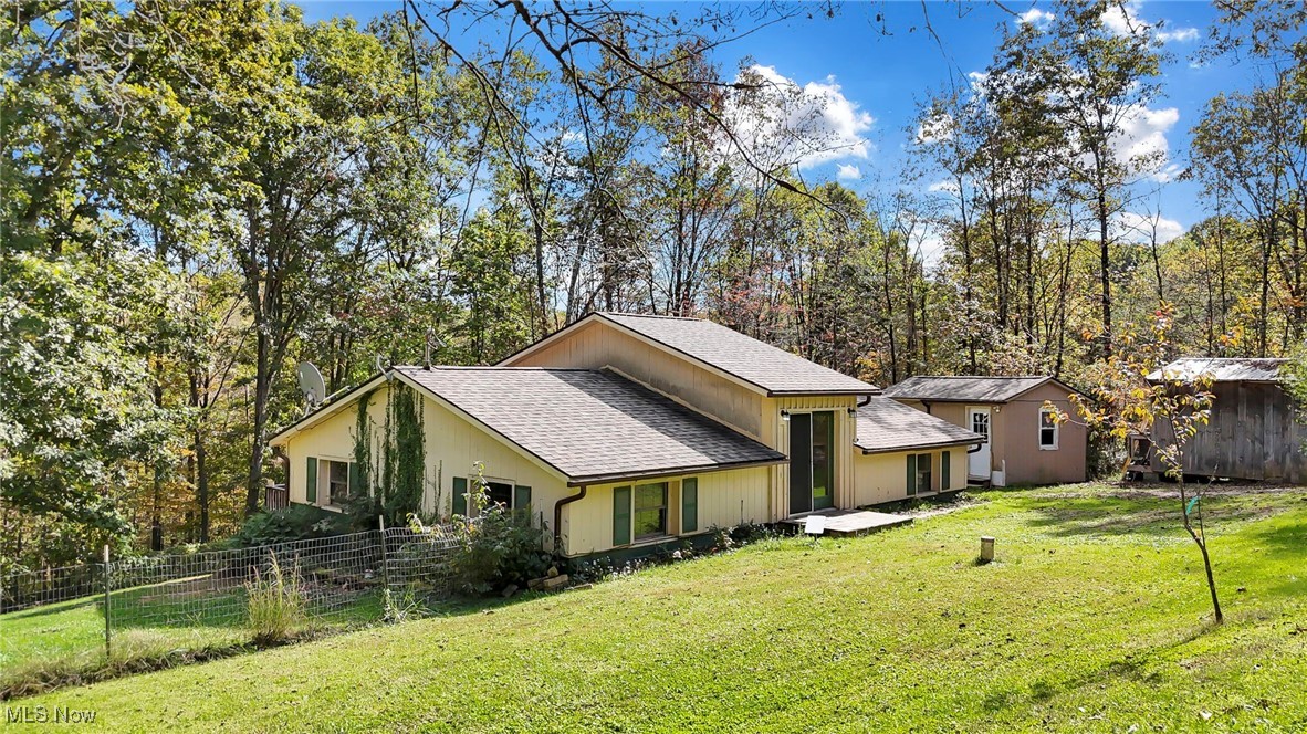 852 Wallace Road Little Hocking OH 45742