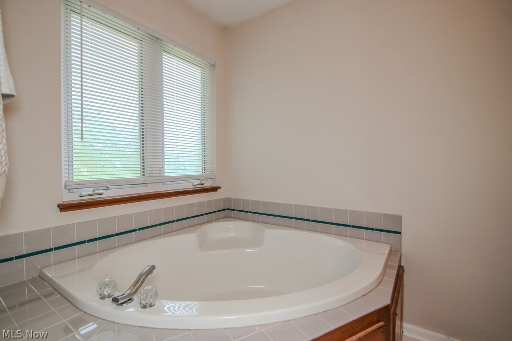 104 Charter Drive Northfield Center OH 44067