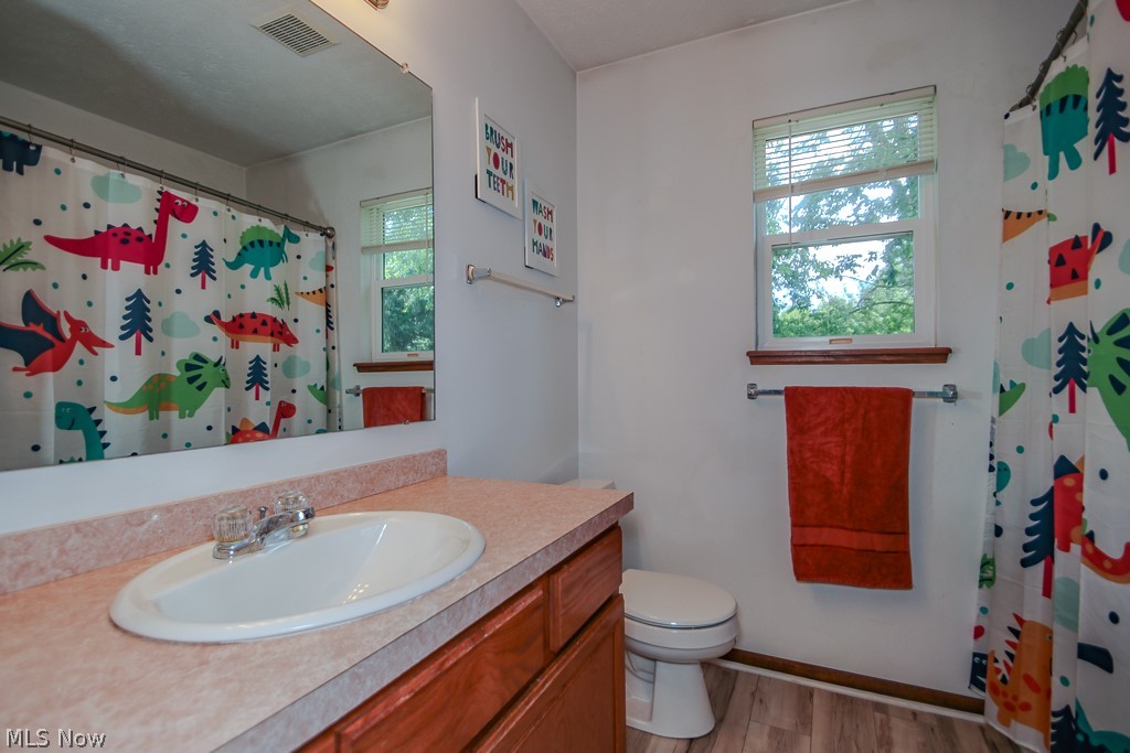 104 Charter Drive Northfield Center OH 44067