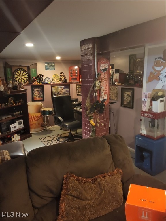 4092 E 72nd Street Cleveland OH 44105